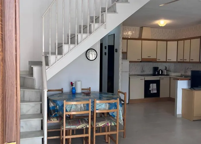 Holiday home Fraesch Duplex Med Havsutsikt